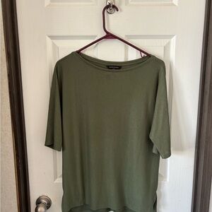 Banana Republic Olive Green Short Sleeve Knit Top